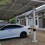 Cahaya kos putri